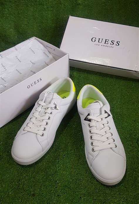 harga sepatu guess original wanita